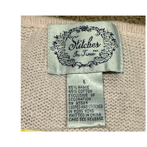 NWT Stiches In Time Pink, white, zipper Cardigan w snowflakes & gems size Large - Picture 11 of 13